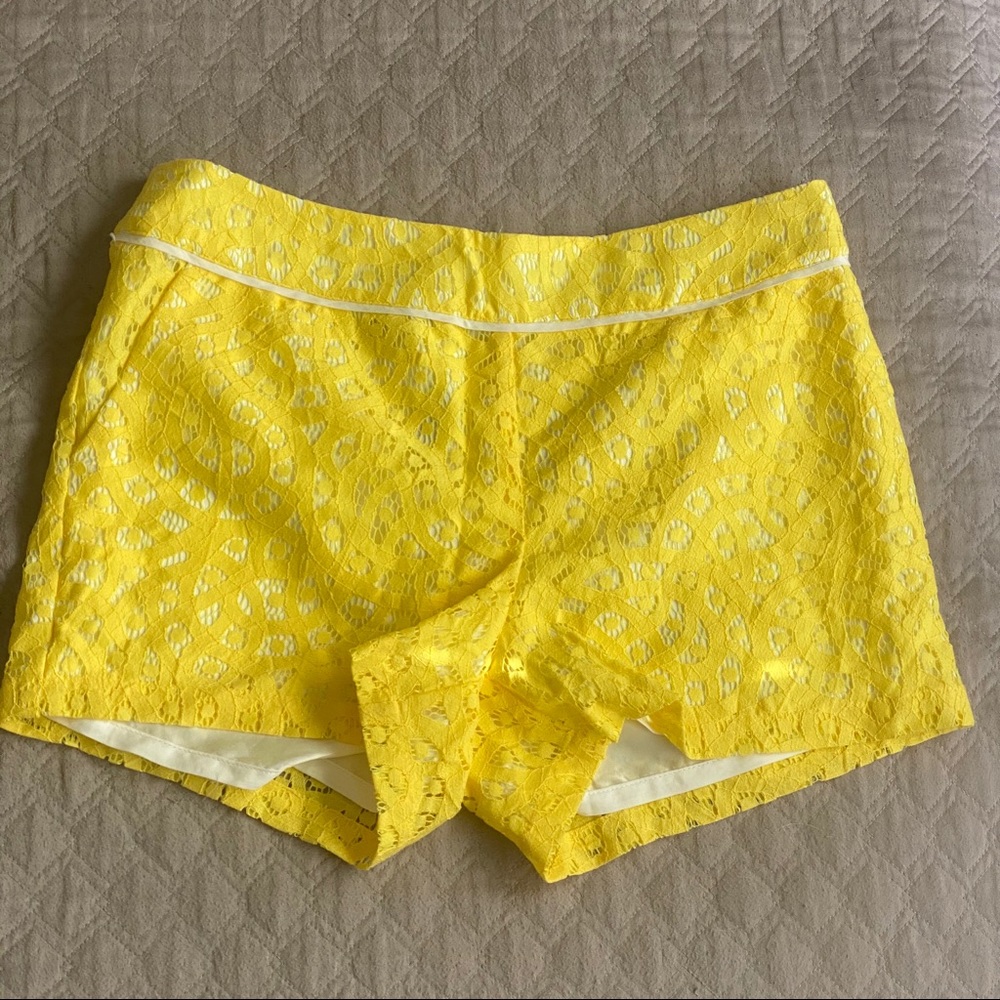 Kensie Yellow Lace Shorts - Small